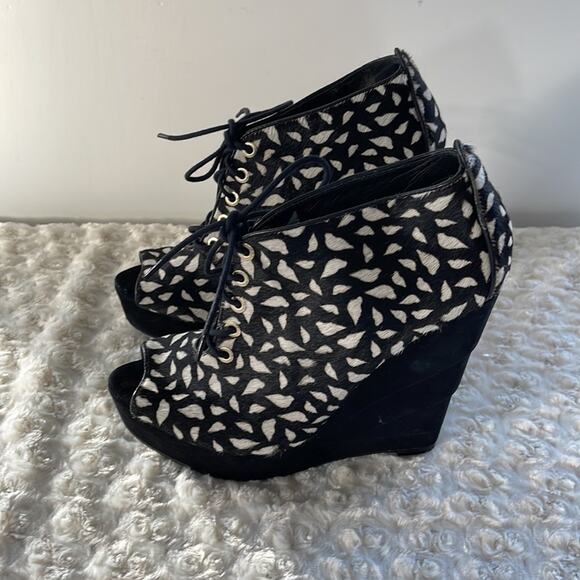Diane Von Furstenberg Open Toes Wedge Ankle  Boots Animal Print Size 8.5 M - Picture 14 of 14